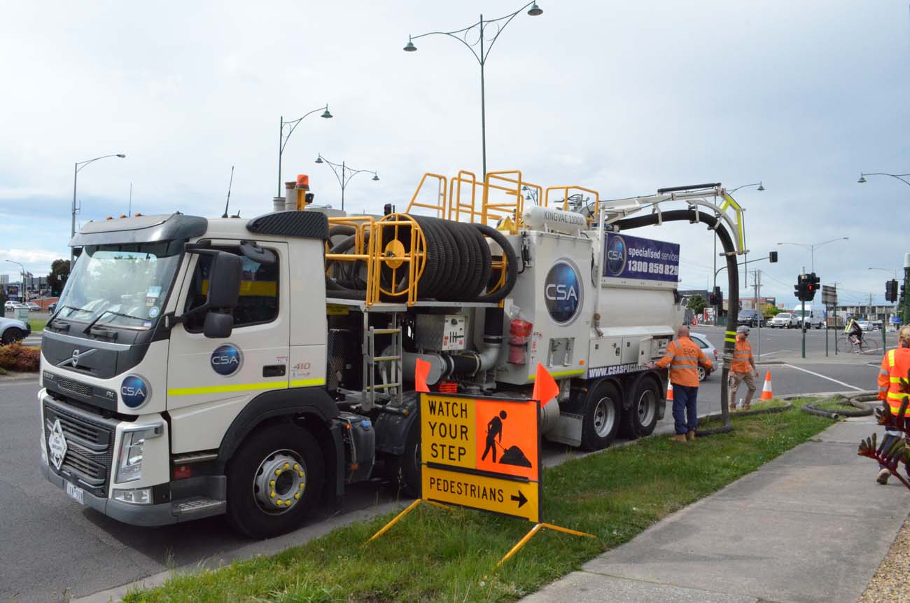 CSA fleet - heavy vacuum truck front